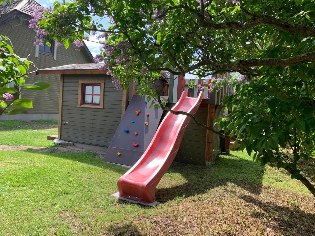 Riksu Muha Beach Holiday Home מראה חיצוני תמונה