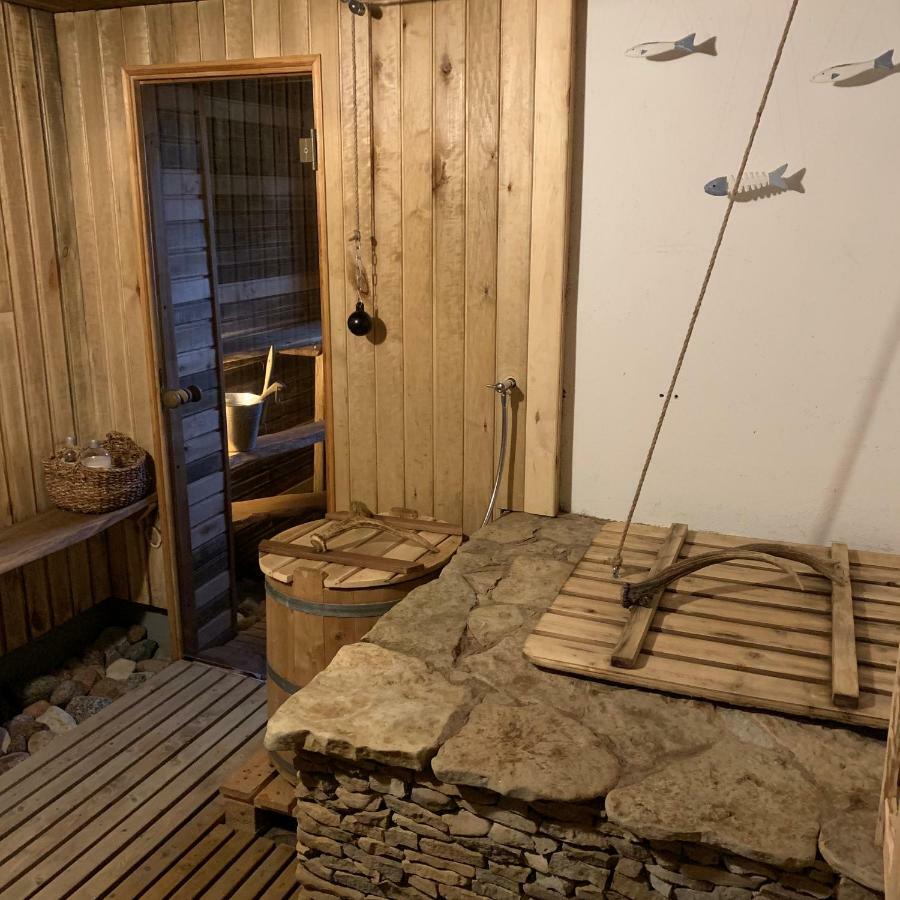 Riksu Muha Beach Holiday Home מראה חיצוני תמונה